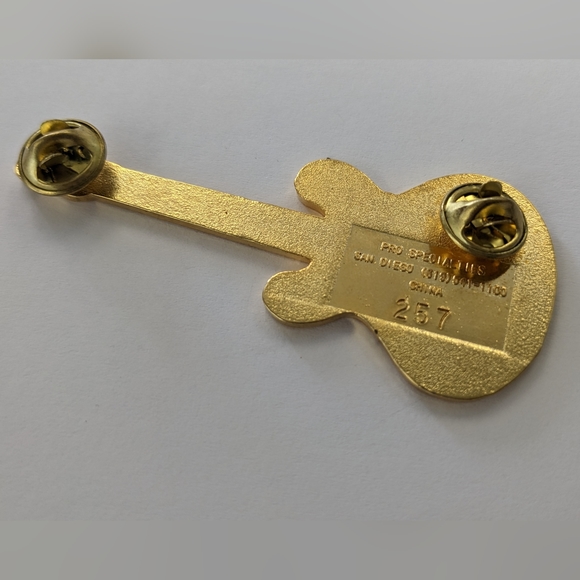 VTG JUNE 21ST 1998 ROCK N ROLL MARATHON GUITAR PIN - Picture 6 of 8